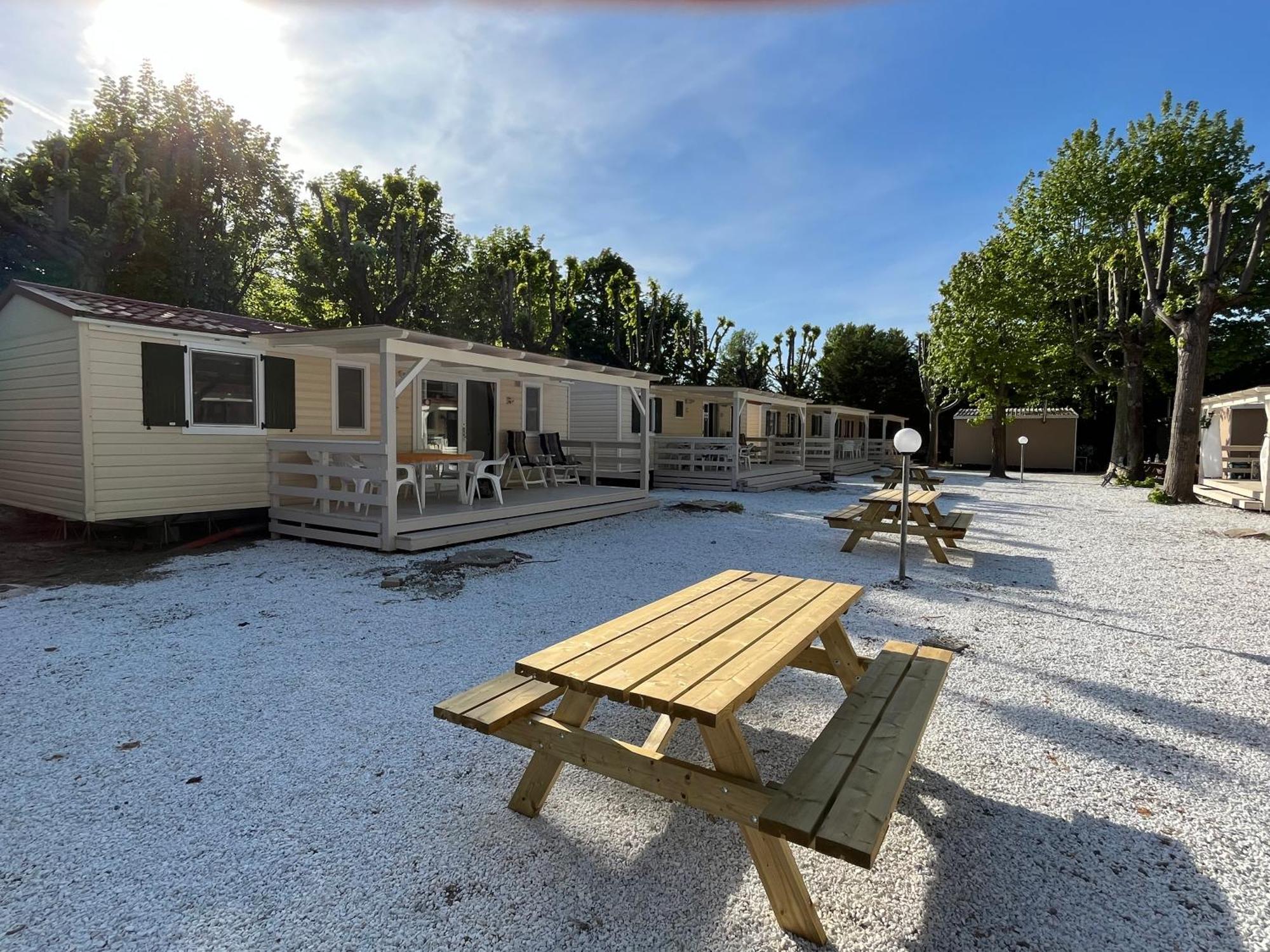Chalet Camping River Italie Met 2 Slaapkamers Ameglia Extérieur photo