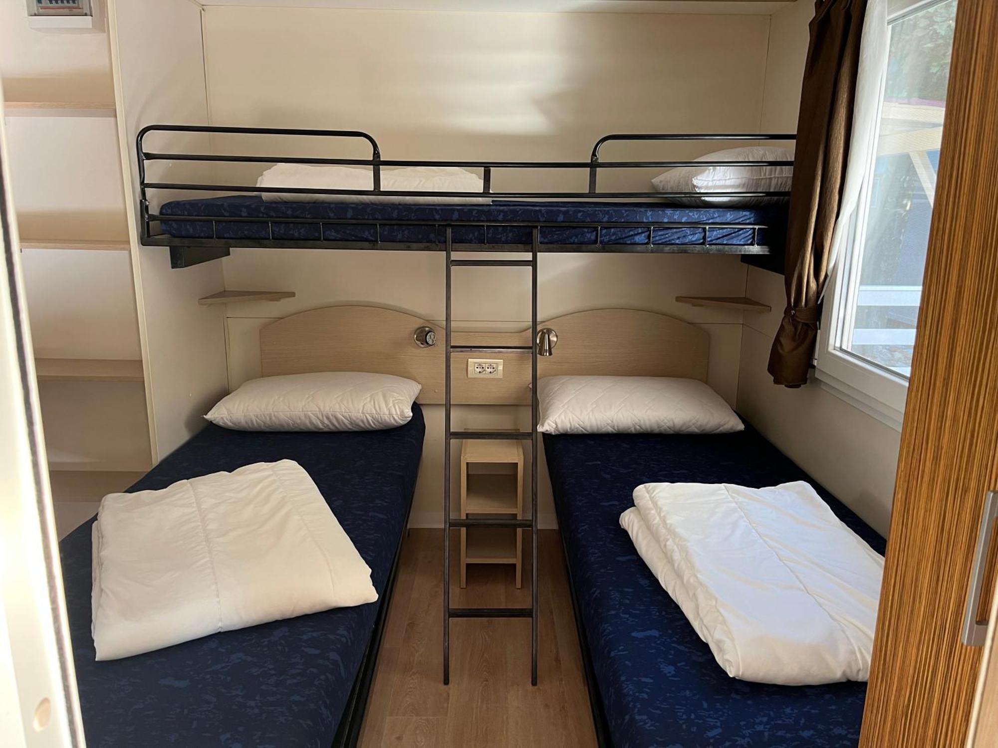 Chalet Camping River Italie Met 2 Slaapkamers Ameglia Extérieur photo